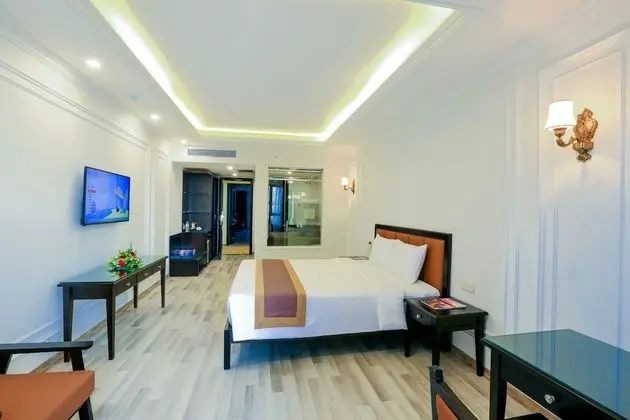 Deluxe Tek Büyük Yataklı Oda