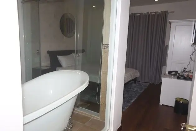 Deluxe Tek Büyük Yataklı Oda (VIP)