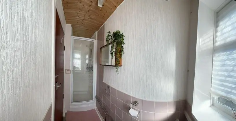 Comfort Apart Daire, Özel Banyo, Deniz Manzaralı (Pink / Blue Sapphire )