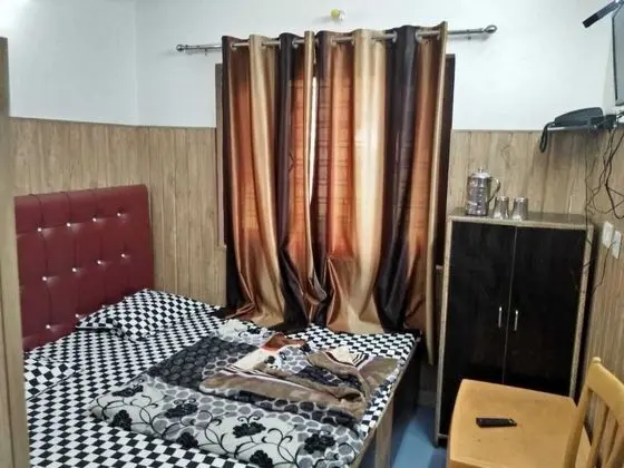 Standard Oda, 1 Çift Kişilik Yatak, Sigara İçilmez