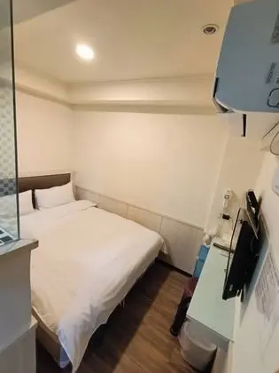 Basic Tek Büyük Yataklı Oda