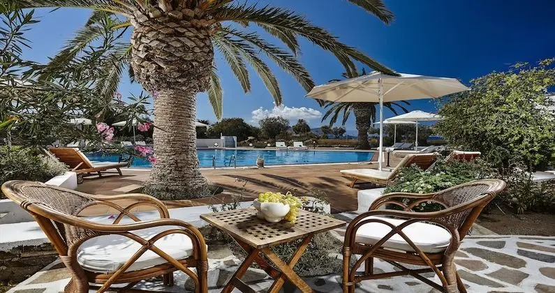 Superior Tek Büyük Yataklı Oda (Sea or Pool View)