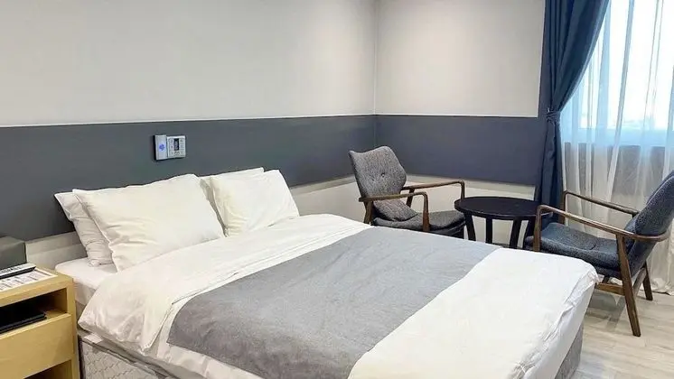 Tek Büyük Yataklı Oda, Şehir Manzaralı