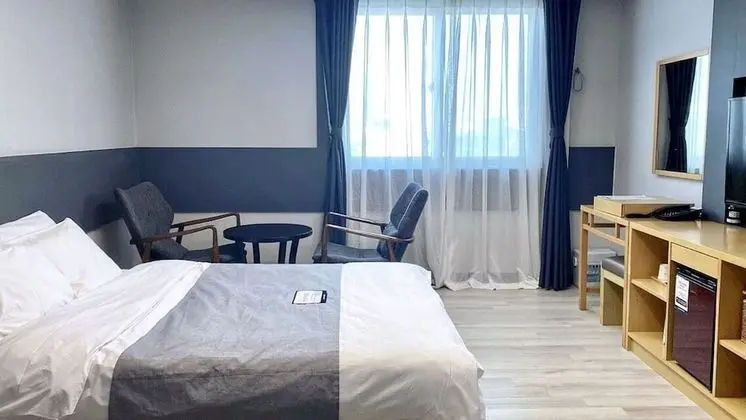 Tek Büyük Yataklı Oda, Şehir Manzaralı