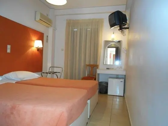 Tek Büyük veya İki Ayrı Yataklı Oda, Balkon, Şehir Manzaralı