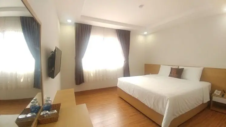 Standard Tek Büyük Yataklı Oda