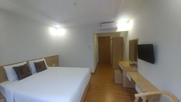 Standard Tek Büyük Yataklı Oda