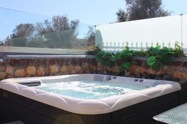 Junior Süit (Outdoor Hot Tub)