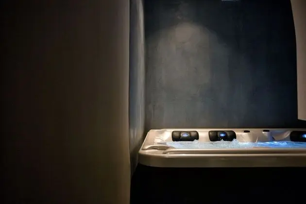 Superior Süit (Outdoor Hot Tub)