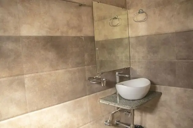Premium Tek Büyük Yataklı Oda
