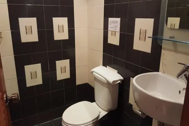 Deluxe King Suite