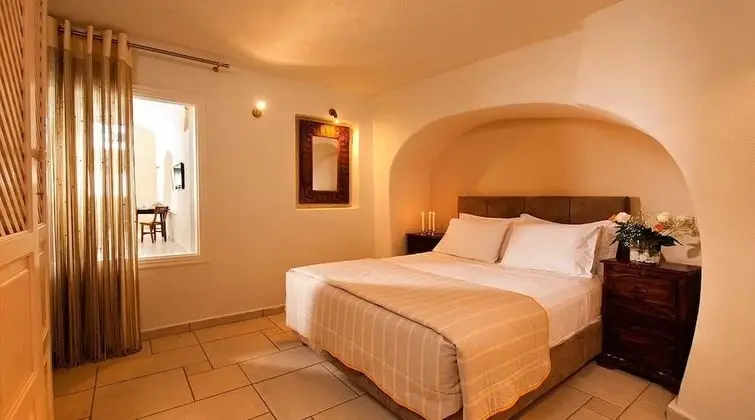 Grand Villa, 3 Yatak Odası, Kişiye Özel Havuzlu, Deniz Manzaralı (Cave)