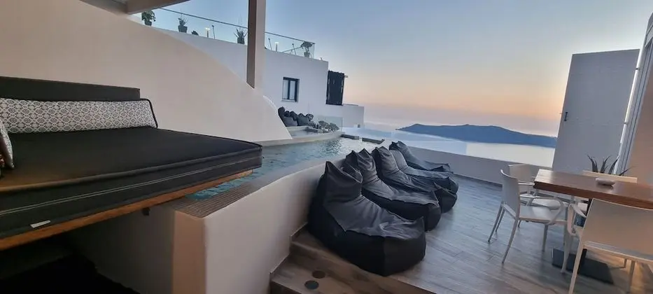 Grand Villa, 3 Yatak Odası, Kişiye Özel Havuzlu, Deniz Manzaralı (Cave)