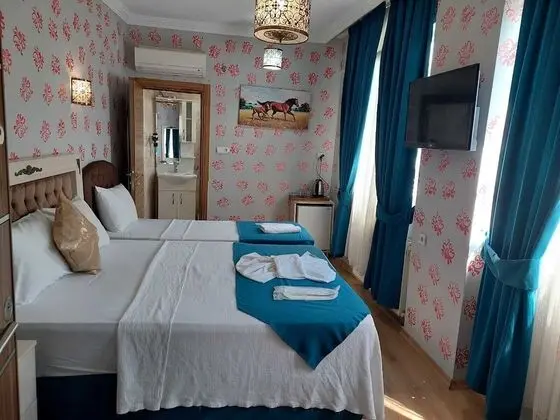 Üç Kişilik Oda