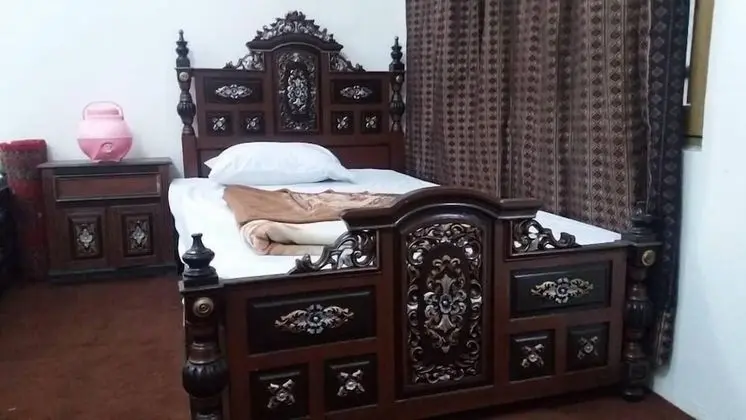 Standard Tek Büyük Yataklı Oda