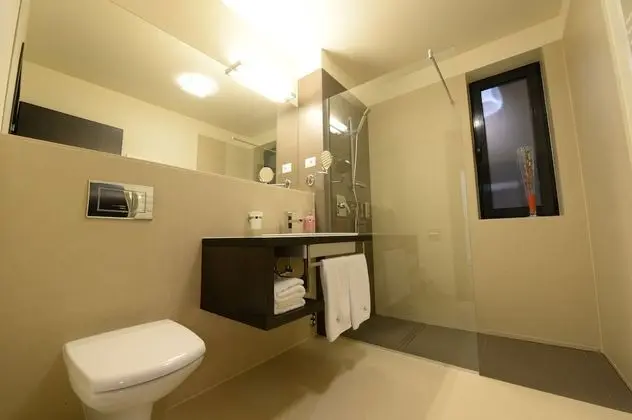Tek Büyük Yataklı Oda (10% discount in lobby bar)