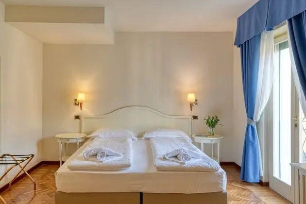 Tek Büyük veya İki Ayrı Yataklı Oda
