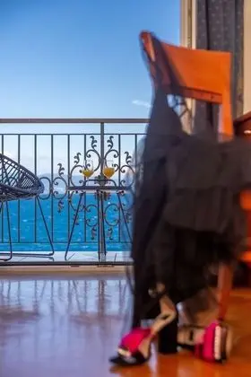 Superior Tek Büyük Yataklı Oda, Balkon, Deniz Manzaralı