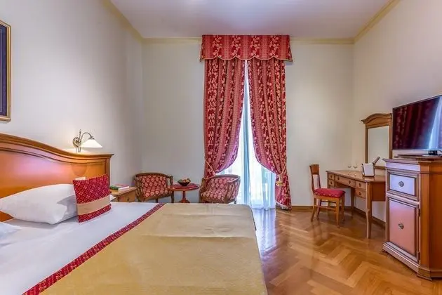 Superior Tek Büyük Yataklı Oda, Balkon, Deniz Manzaralı