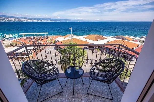 Superior Tek Büyük Yataklı Oda, Balkon, Deniz Manzaralı