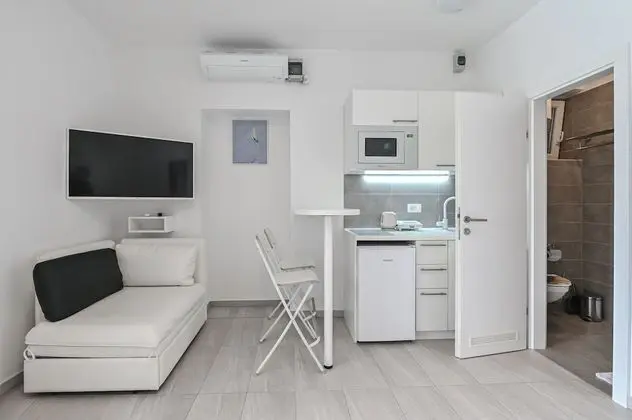 Stüdyo, Birden Çok Yatak, Veranda, Havuz Manzaralı