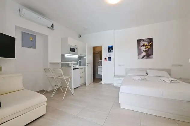 Stüdyo, Birden Çok Yatak, Veranda, Havuz Manzaralı