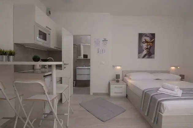 Stüdyo, Birden Çok Yatak, Veranda, Havuz Manzaralı