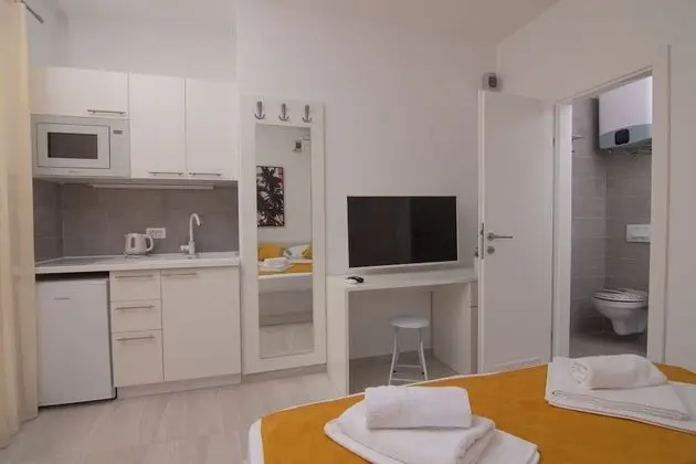 Stüdyo, Birden Çok Yatak, Veranda, Havuz Manzaralı