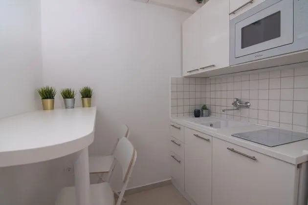 Stüdyo, Birden Çok Yatak, Veranda, Havuz Manzaralı