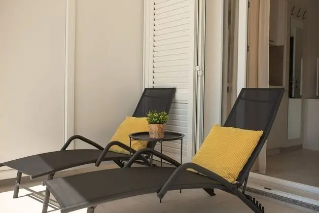 Stüdyo, Birden Çok Yatak, Veranda, Havuz Manzaralı