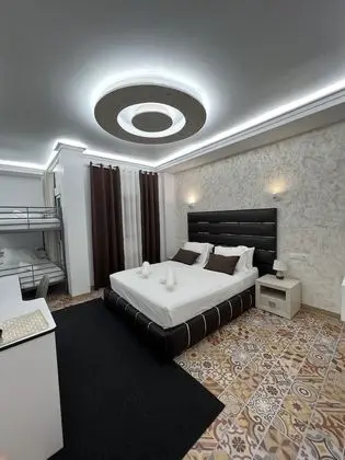 Deluxe Dört Kişilik Oda