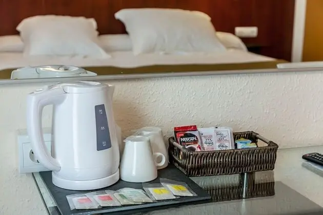 Superior Tek Büyük veya İki Ayrı Yataklı Oda (annex building)