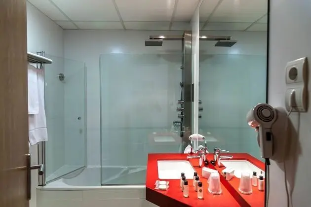 Superior Tek Büyük veya İki Ayrı Yataklı Oda (annex building)