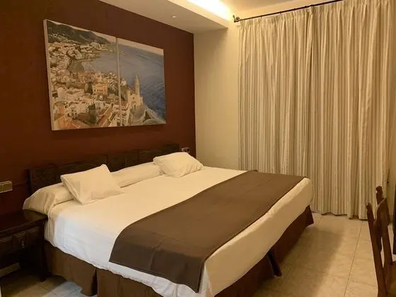 Tek Büyük veya İki Ayrı Yataklı Oda