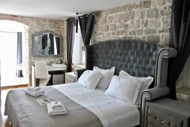 Deluxe With Sea View