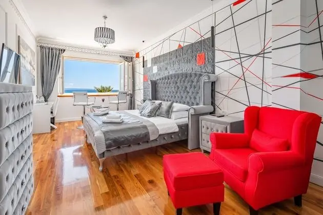 Luxury With Sea View