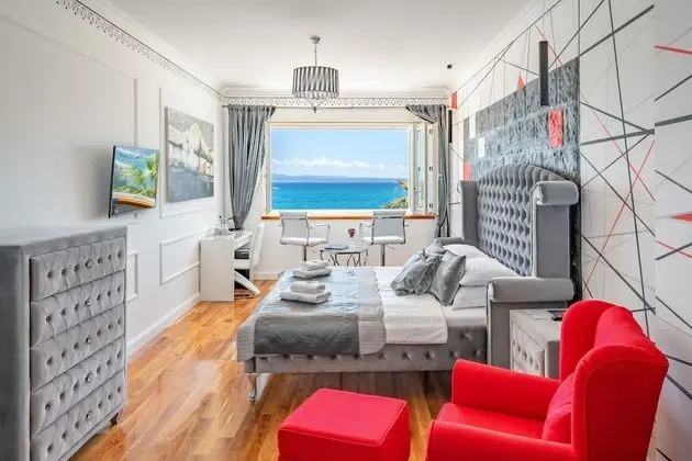 Luxury With Sea View