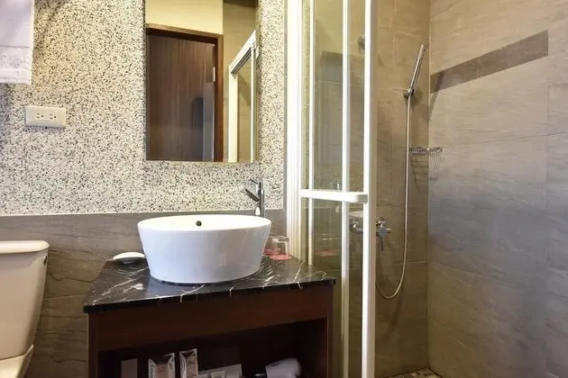 Business Tek Büyük Yataklı Oda