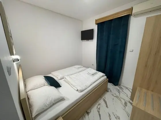 Economy Tek Büyük Yataklı Oda