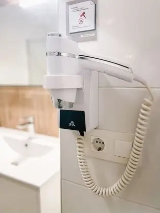 Economy Tek Büyük Yataklı Oda, Ortak Banyo