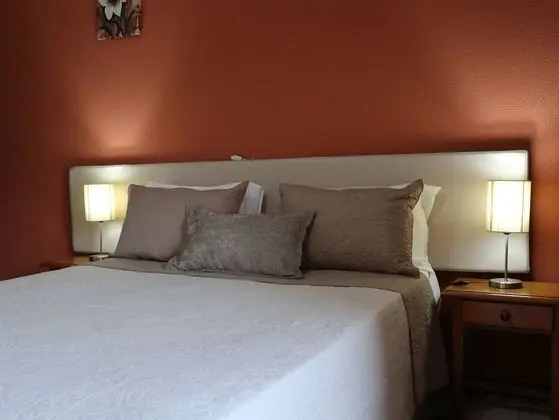 Tek Büyük Yataklı Oda, Nehir Manzaralı (Cascata do Arado)