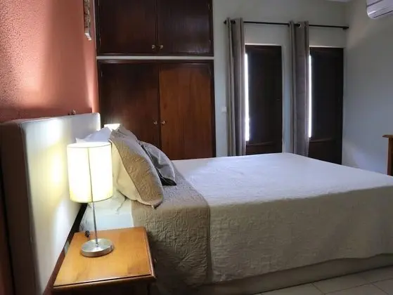 Tek Büyük Yataklı Oda, Nehir Manzaralı (Cascata do Arado)