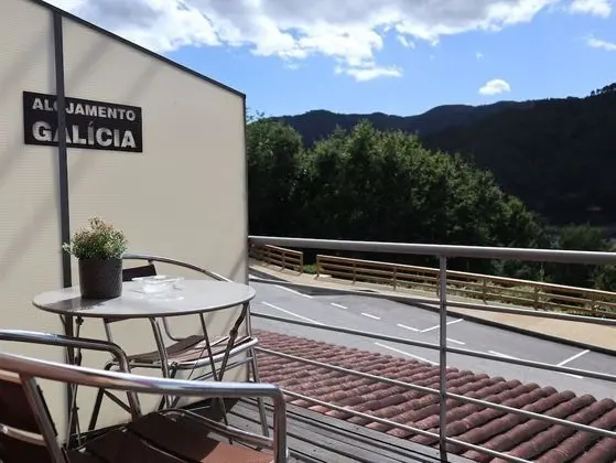 Tek Büyük Yataklı Oda (Vilarinho da Furna)