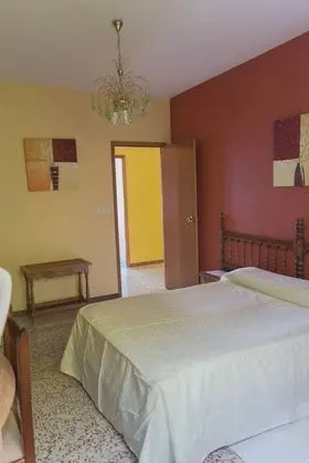 Economy Tek Büyük Yataklı Oda