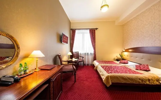 Tek Büyük Yataklı Oda