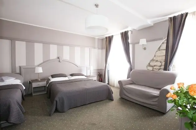 Deluxe Üç Kişilik Oda
