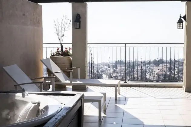 Çatı Katı Süiti (Penthouse)