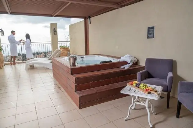 Çatı Katı Süiti (Penthouse)