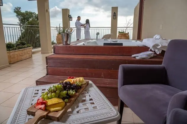 Çatı Katı Süiti (Penthouse)