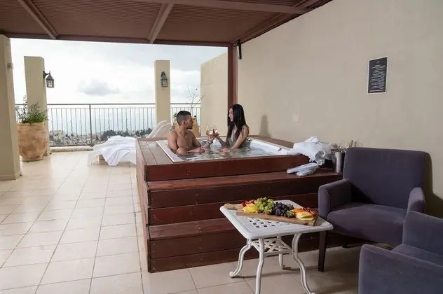 Çatı Katı Süiti (Penthouse)